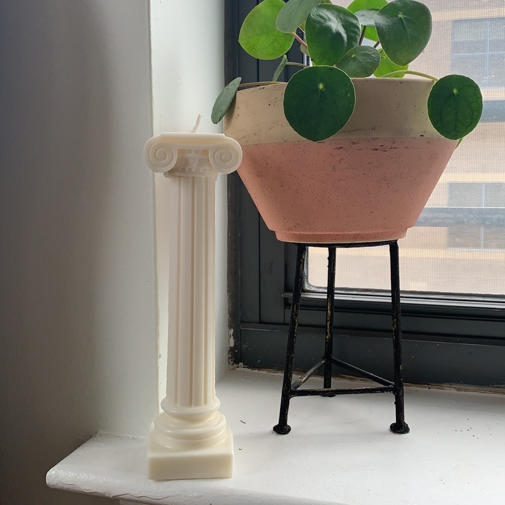 Roman Column Soy Candle